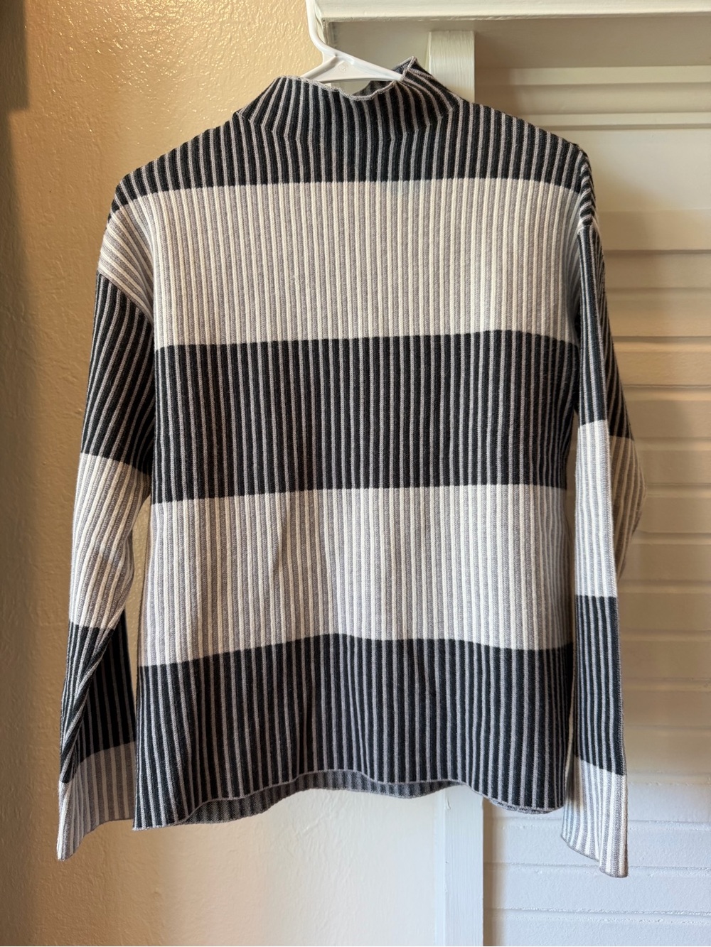 Adrienne Vittadini Ribbed Colorblock Mock Neck Sweater Black Gray Small